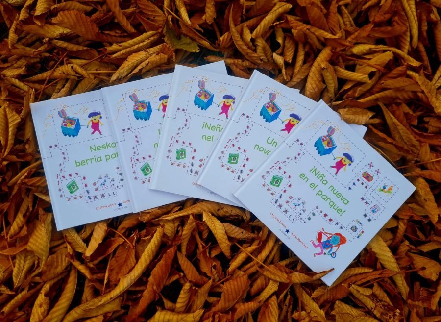 Niña nueva en el parque